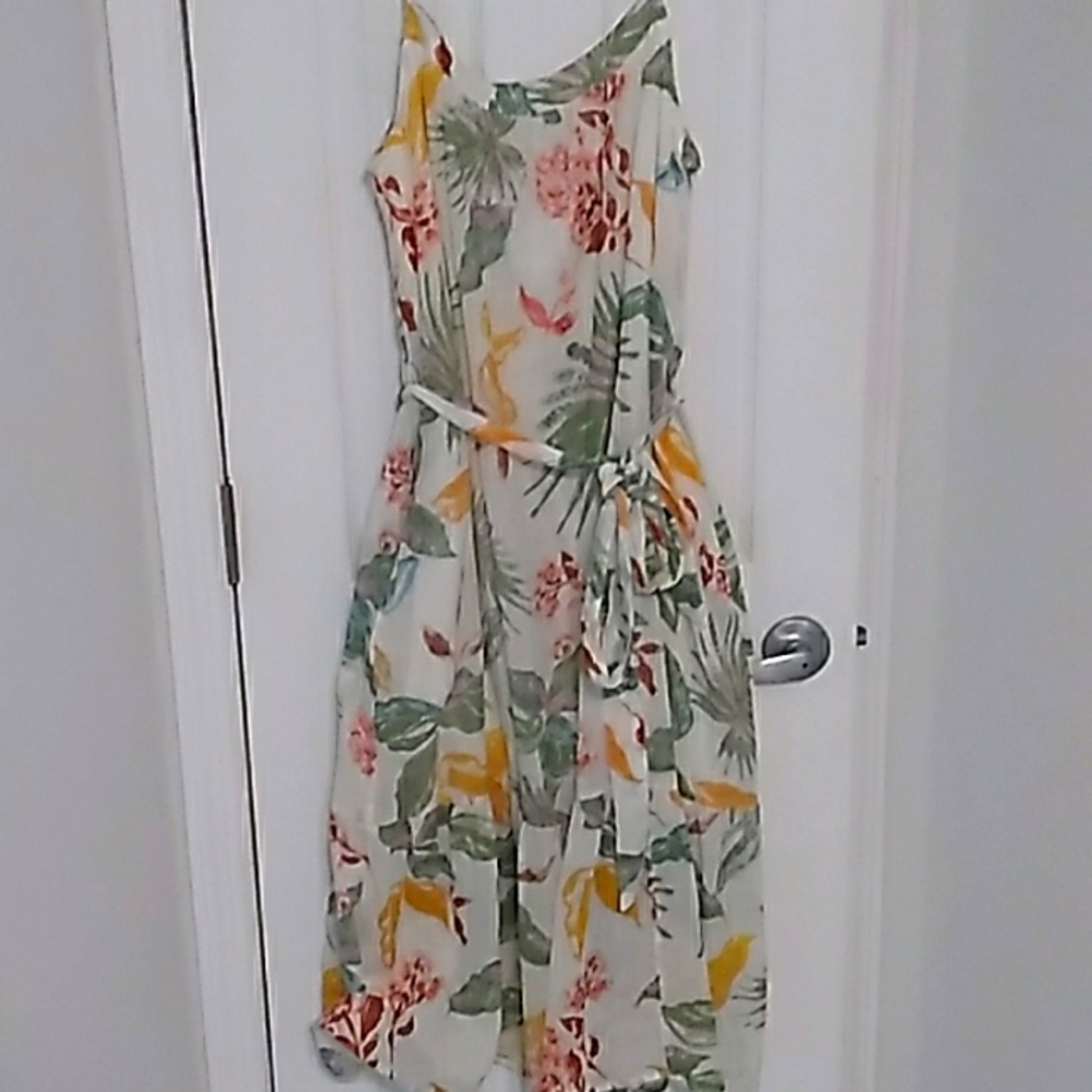 GAP linen floral midi dress